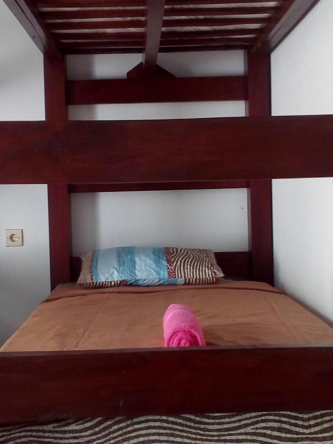 Ariata Arya Hostel Kuta  Экстерьер фото