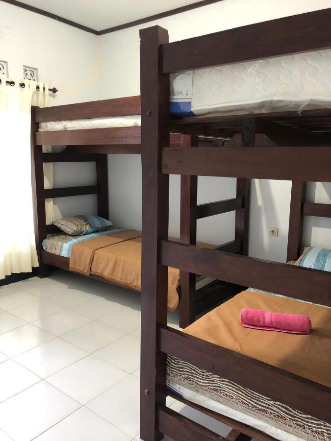 Ariata Arya Hostel Kuta  Экстерьер фото